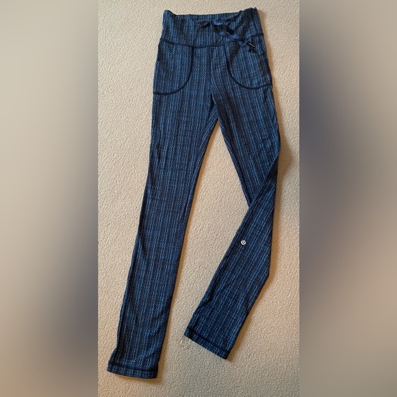 Lululemon leggings - Picture 3 of 12